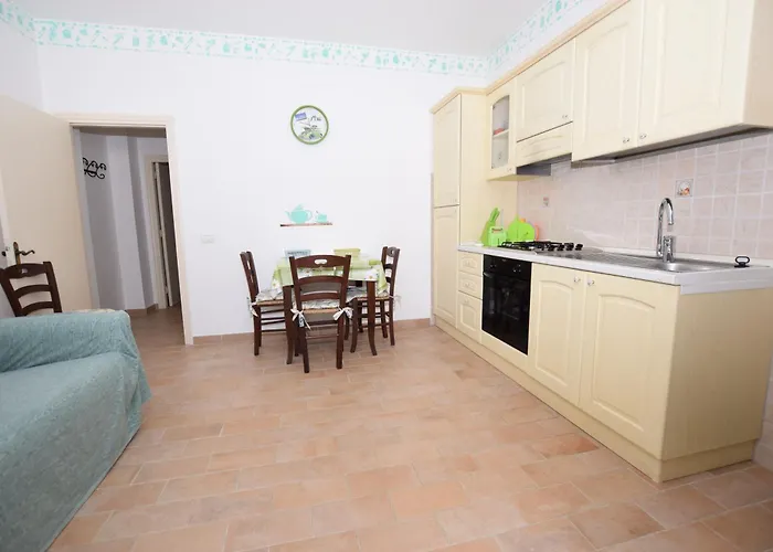 Bilocale Mancini 4 * Lacona